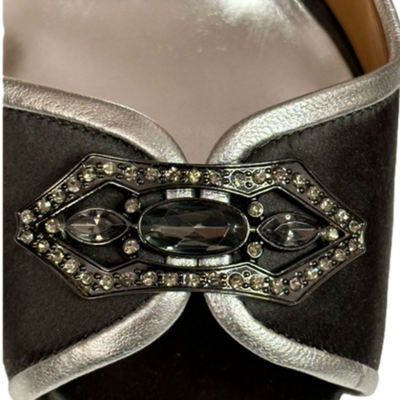 Badgley Mischka Formslag Jeweled Deep Grey Satin Peep Toe Pump Size 9 - Picture 5 of 13